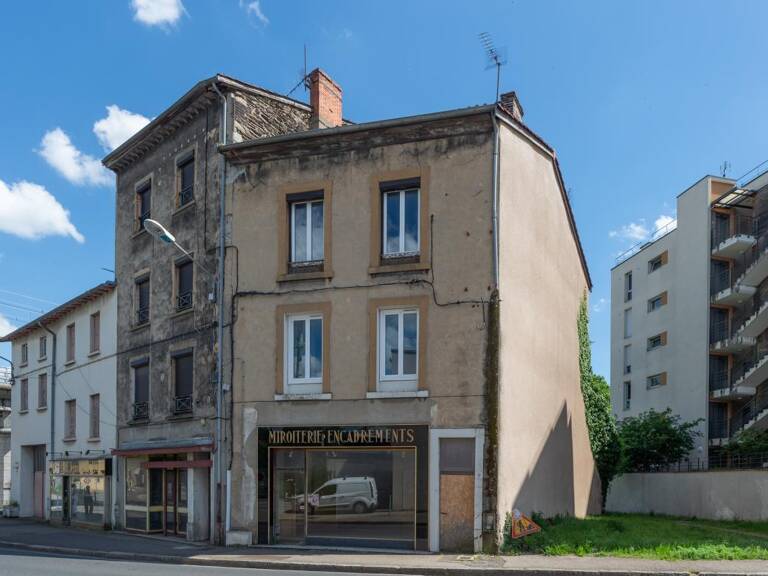 Ensemble immobilier - 708 m² - Givors (69) — photo 1