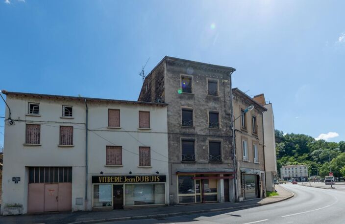 Ensemble immobilier - 708 m² - Givors (69) — photo 3