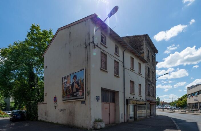 Ensemble immobilier - 708 m² - Givors (69) — photo 4