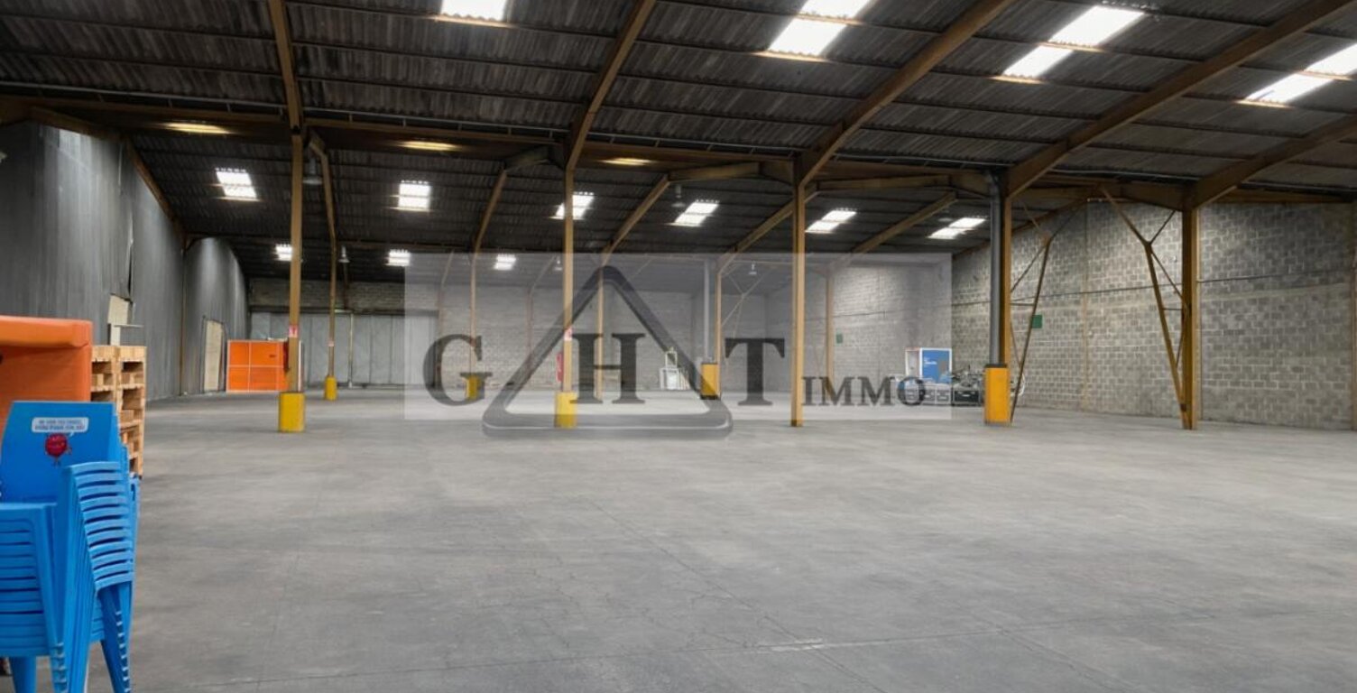 6 900 M² ET 7000M² DE TERRAIN – La Ferté-sous-Jouarre (77) — photo 1