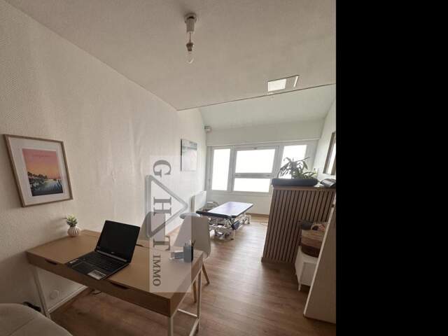 Local professionnel 120 m² — photo du bien