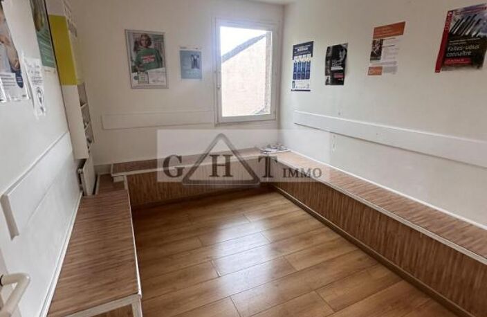 Local professionnel 120 m² — photo 3