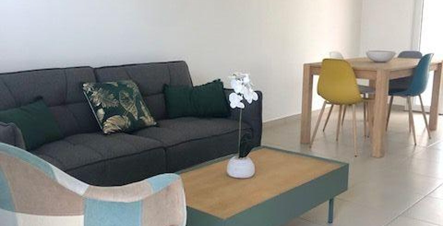 Maison À Louer — photo 1