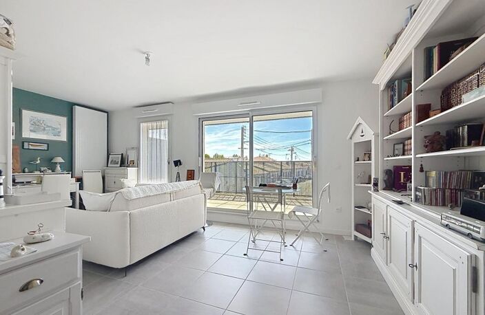1 KM DU VIEUX PORT APPARTEMENT 33 M² DANS RESIDENCE RECENTE — photo 5