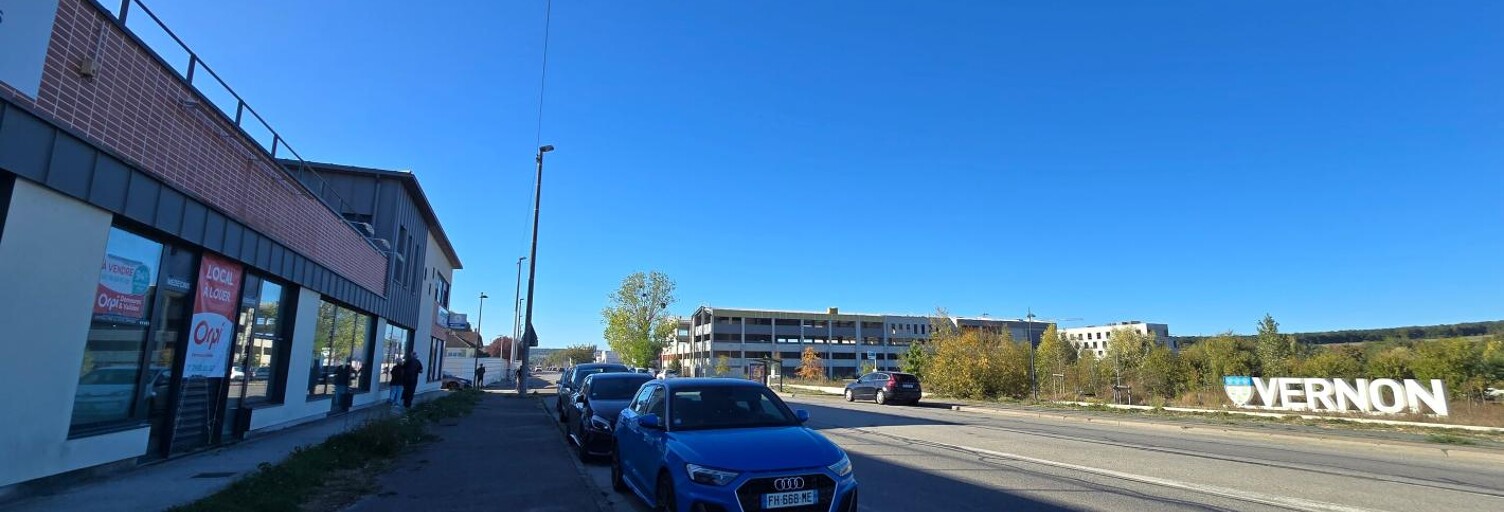 Commerce  105 m² à vendre à Vernon (27200)