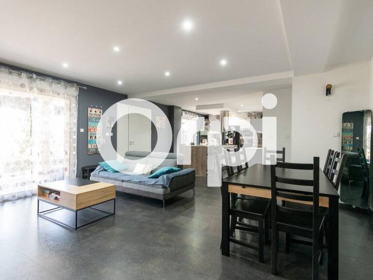 Appartement À Vendre — photo 1