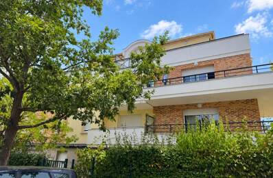 Appartement À Vendre — photo du bien