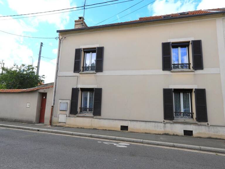 Maison À Vendre — photo 1
