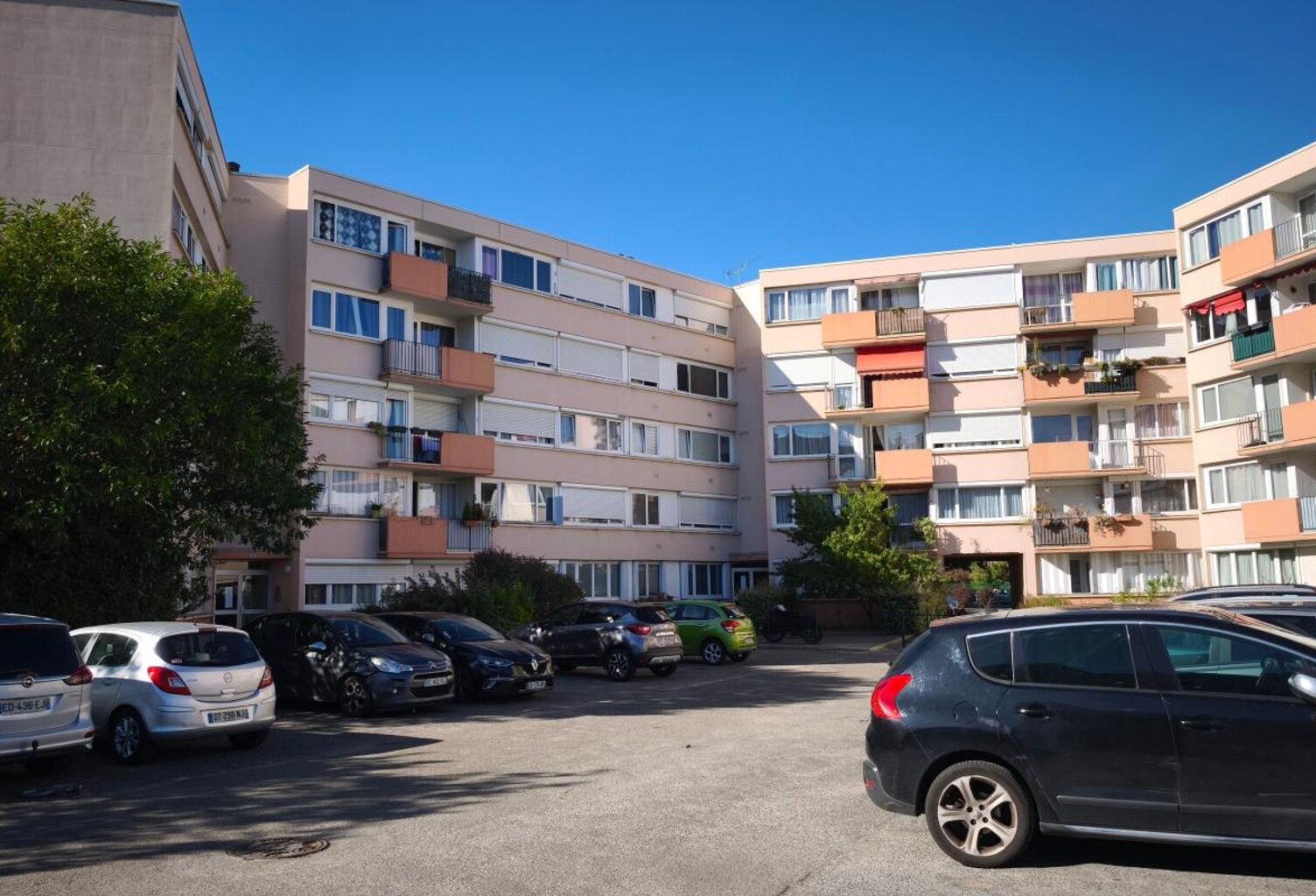 Appartement À Vendre — photo 1