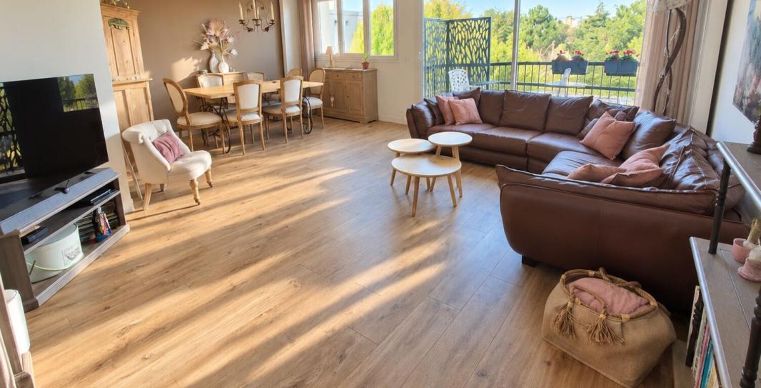 Appartement À Vendre — photo 1