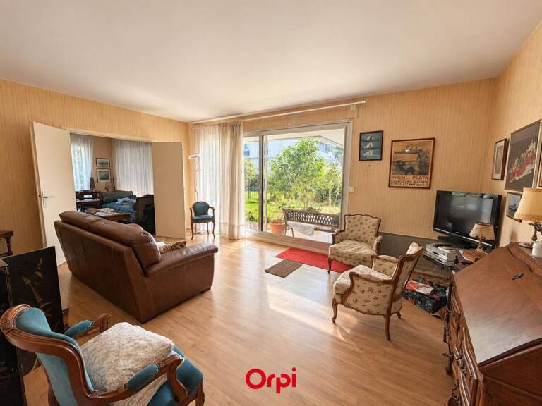 Appartement À Vendre — photo 1