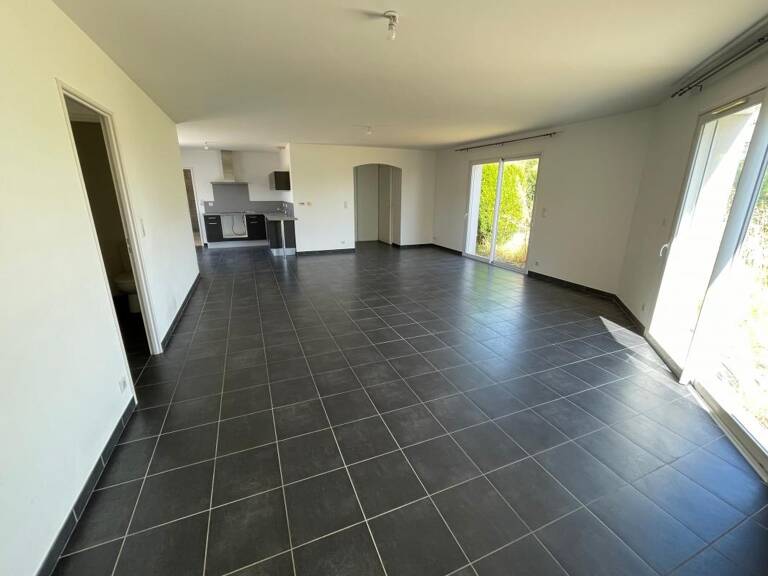 Maison À Louer — photo 1