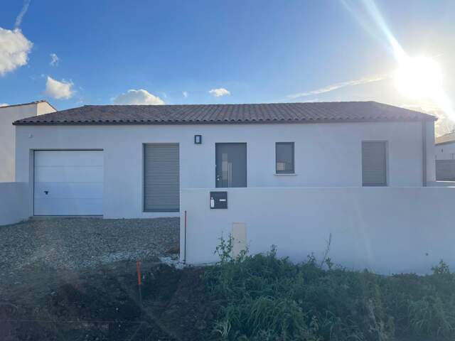 Maison À Louer — photo du bien