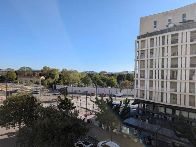 Spacieux, ensoleillé, sans vis à vis, T4 de 108m² - parking double possible — photo du bien