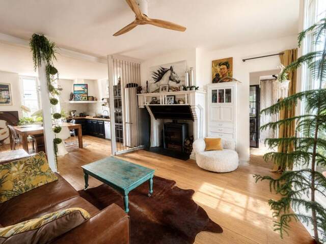 ✨ COUP DE CŒUR À MÈES ! – UN APPARTEMENT ATYPIQUE AVEC 300 M² DE JARDIN ! ✨ — photo du bien