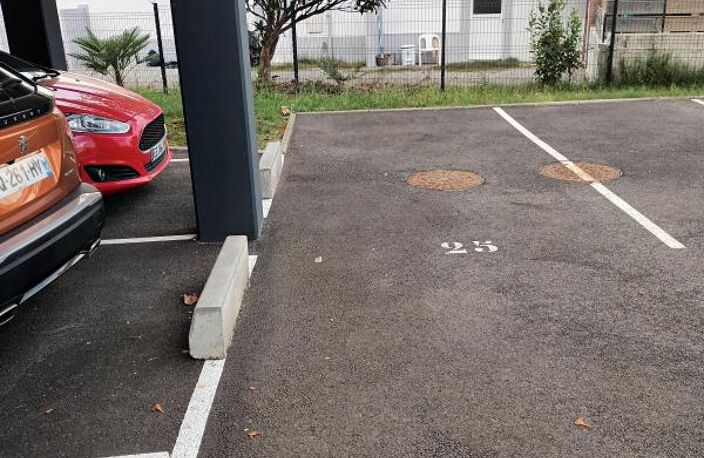 Parking À Louer — photo 3