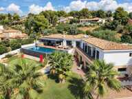 A VENDRE LA CADIERE D'AZUR 83740 LUXUEUSE VILLA CONTEMPORAINE AVEC VUE MER — photo 2