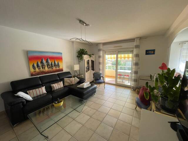 QUARTIER MAR-VIVO  PROCHE PLAGE APPARTEMENT 4 PIECES TERRASSE ASCENSEUR PARKING PRIVE — photo du bien