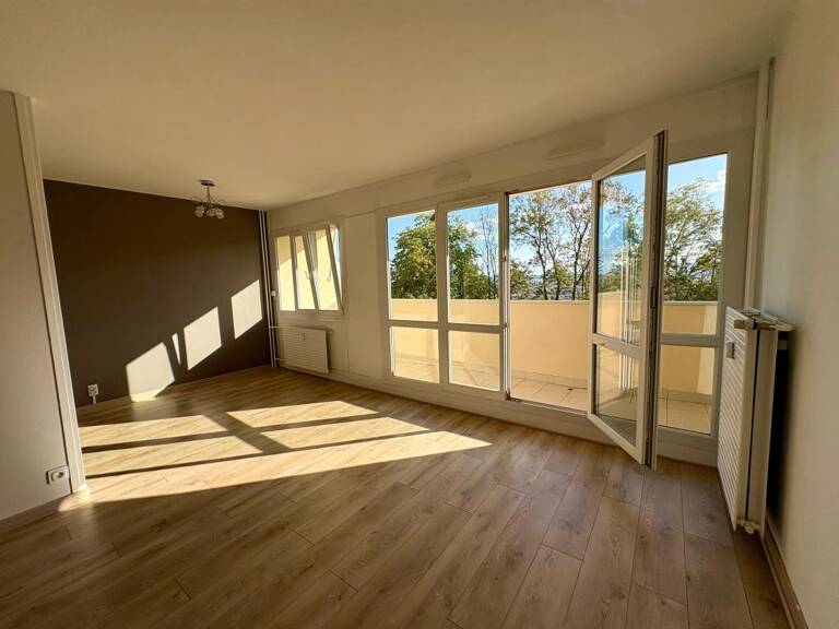 Appartement T4- Terrasse - Parking - Cave - Malzéville — photo 1