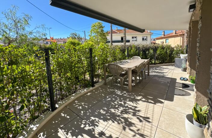 A 200 m des plages, au calme, magnifique T3 de 76 m2 + garage + parking de 17 m2 boxable — photo 2