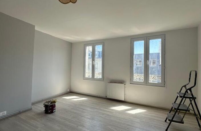 Appartement À Louer — photo 2
