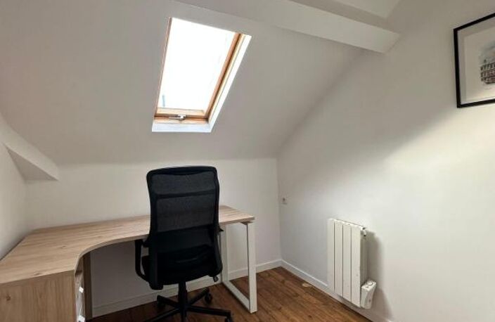 F2 BIS MEUBLÉ – CHARME DE L’ANCIEN — photo 4