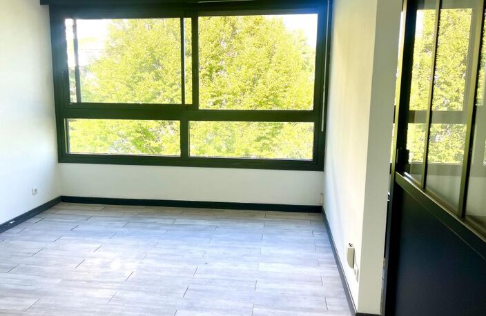 Saouzelong TOULOUSE - Appartement T2 À Louer — photo 4