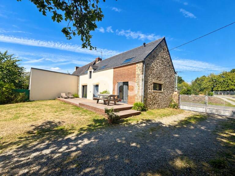 NIVILLAC – Belle maison en pierre avec grand terrain et hangar — photo 1