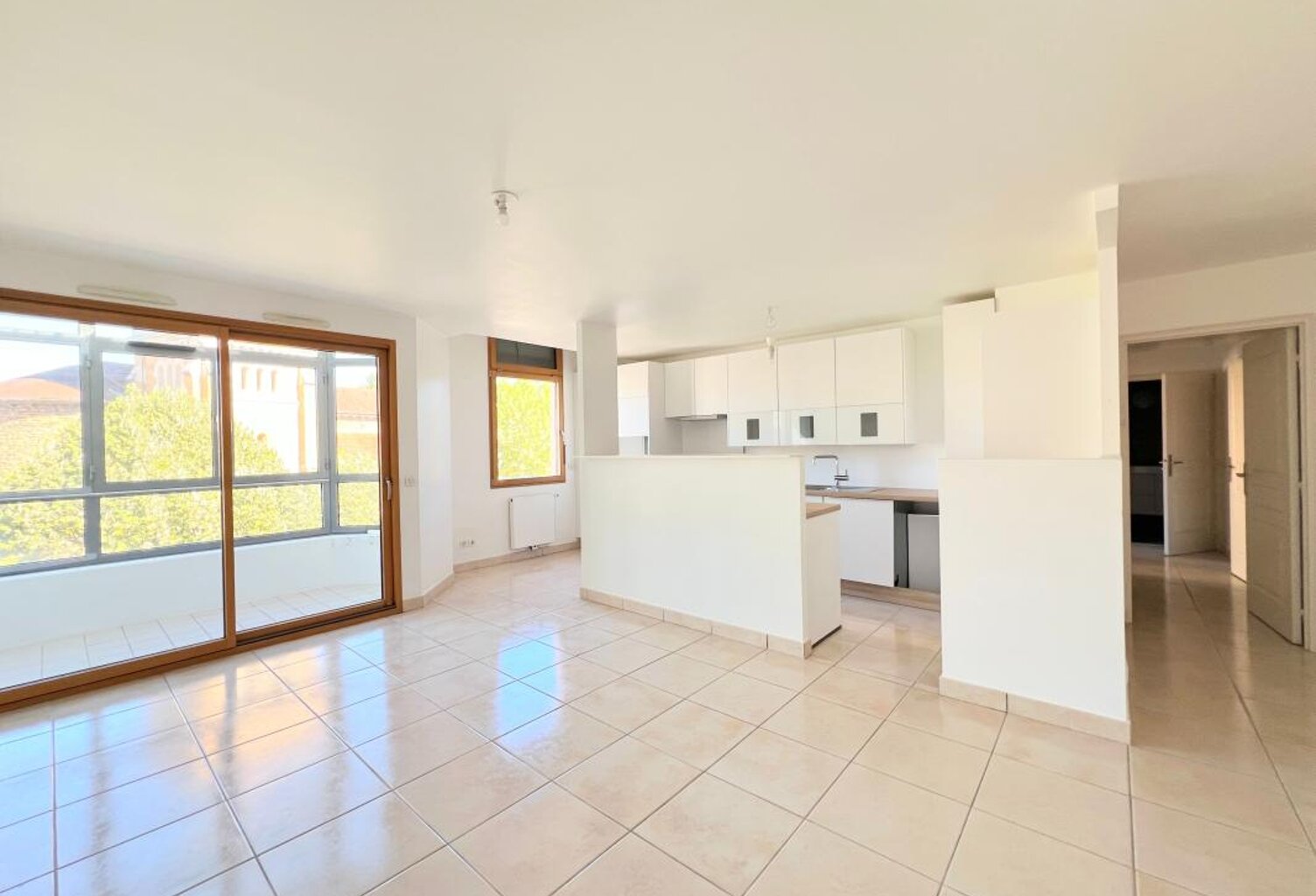 Appartement T3 À Vendre avec garage — photo 1