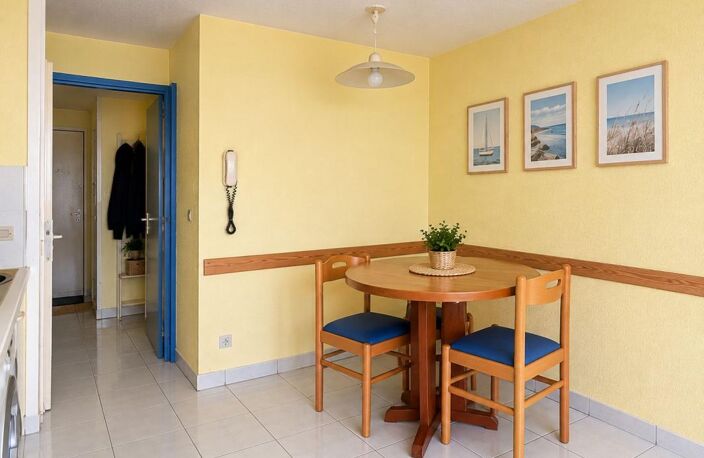 ARZON – PORT DU CROUESTY – STUDIO AVEC VUE SUR LE PORT — photo 3