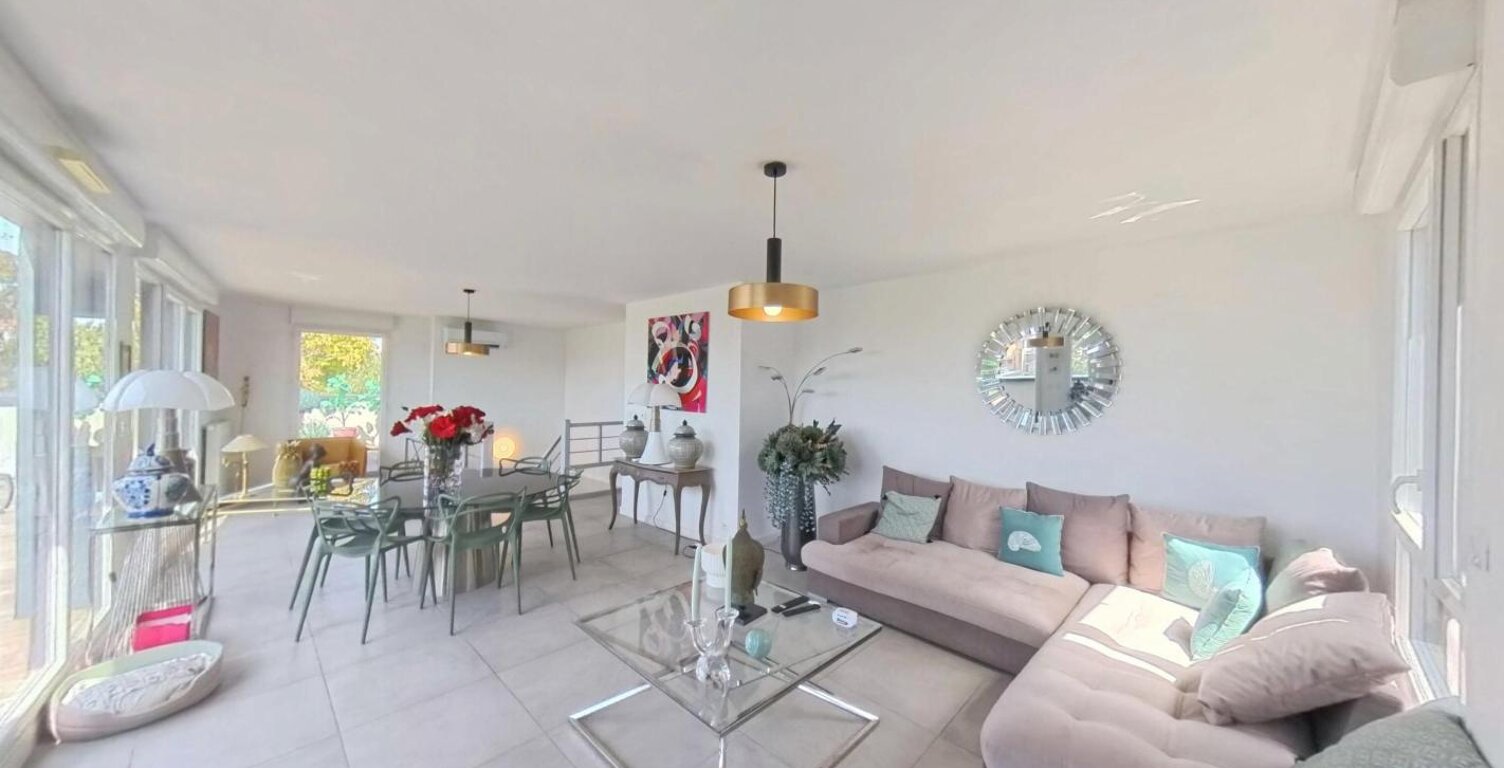 Appartement T4 112m2 À Vendre Esprit « maison sur le toit » au pied du métro Patte d’Oie terrasses 90m2
 2 places de parking en s/sol — photo 1