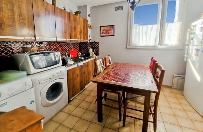 À Vendre – Appartement T3 de 79 m² avec Balcon et Cave — photo 3