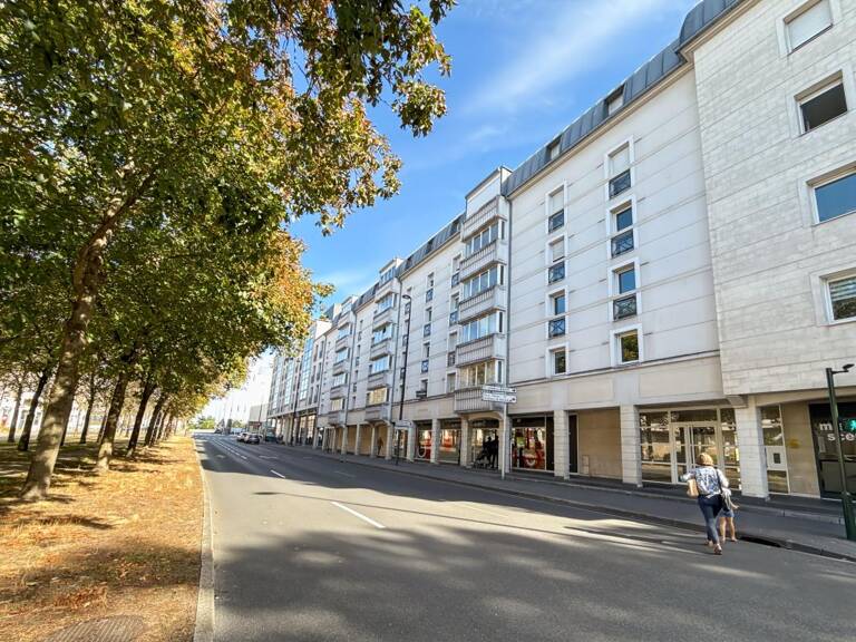 ☀️ CHARMANT T2 AVEC BALCON PLEIN SUD & PARKING — HYPER-CENTRE D'ORLÉANS  ️ — photo 1
