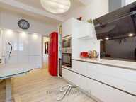 MAISON DE CARACTÈRE RÉNOVÉE AVEC PISCINE, GARAGE ET GRENIER AMÉNAGEABLE — photo 3