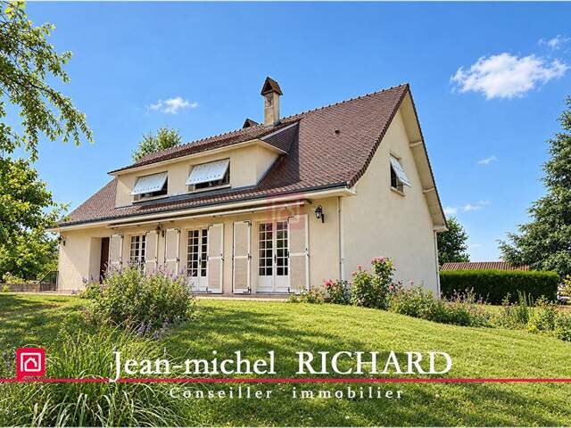 Maison  8 pièce(s) 230 m2 — photo du bien