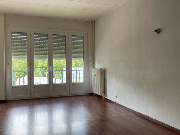 Appartement  61m2 meublé Soissons 2 pièces — photo 1