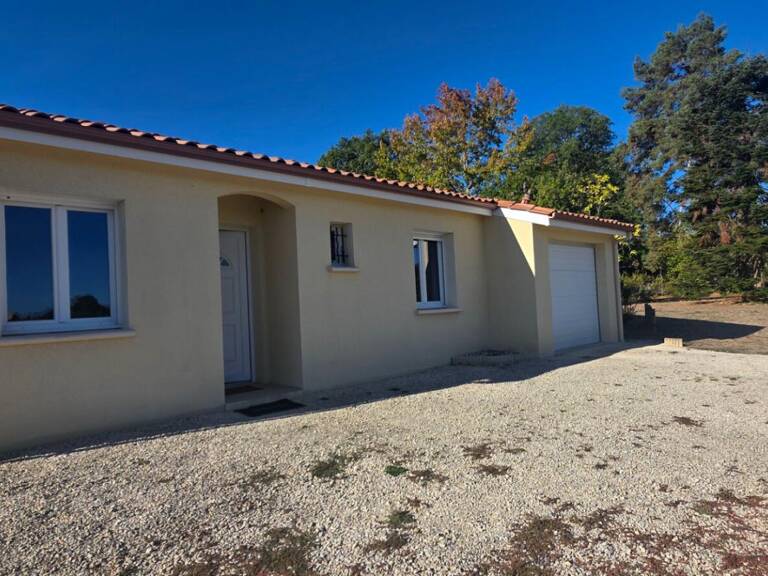 Maison de plain pied récente avec 2 chambres, garage et terrain de 1000 m2 — photo 1