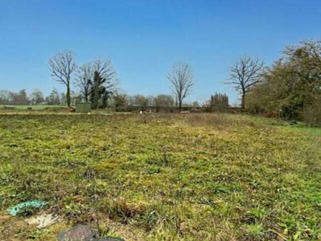 Terrain constructible, viabilisé St Ouen Des Alleux 514 m2 — photo du bien