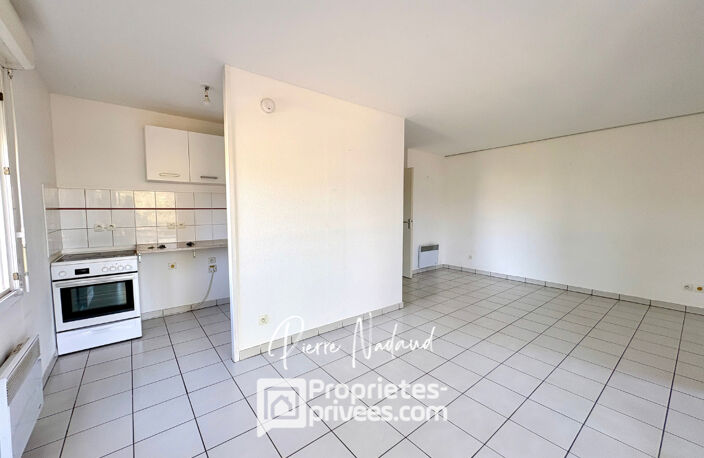 LIBOURNE - SECTEUR GARDEROSE - T2 BIS AVEC BALCON ET PARKING — photo 2