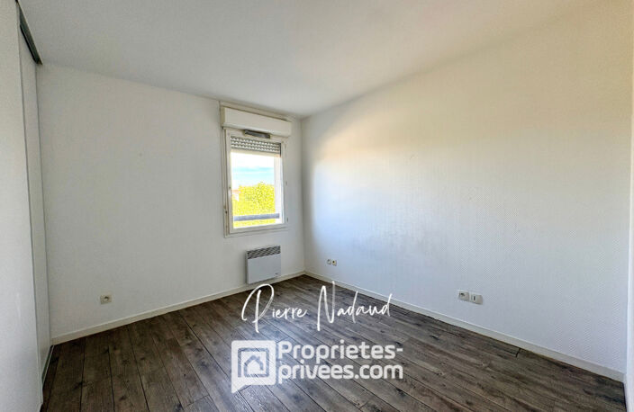 LIBOURNE - SECTEUR GARDEROSE - T2 BIS AVEC BALCON ET PARKING — photo 4