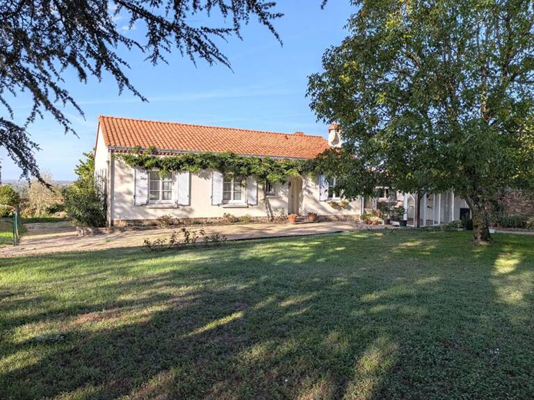 Maison 4 chambres, 140m², bourg de la Varenne, Orée d'Anjou (49270) — photo 1