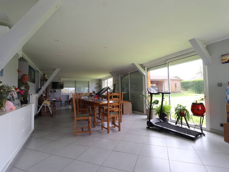 Maison Toury Lurcy 6 pièce(s) 159 m2 — photo 1