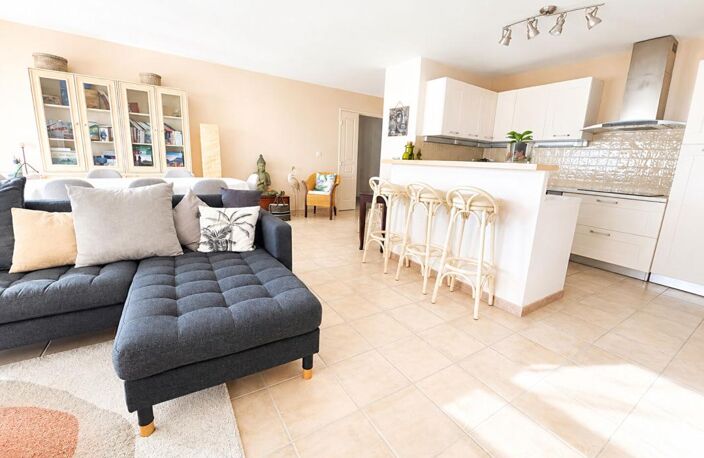 Appartement Hyères 4 pièce(s) 95 m2 — photo 2