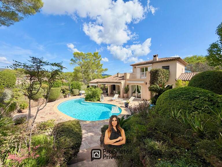 Villa plein Golf Saint Raphael 6 pièces 172 m2, jardin paysager et piscine — photo 1