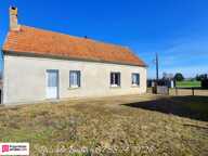 Maison avec diverses dépendances sur terrain de 3 000 m²  - Vernoil le Fourrier (49390) — photo 2