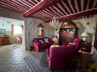 EXCLU, proche FORCALQUIER, Belle MAISON DE VILLAGE de 126 m²  avec terrasses, jardin et cour — photo 3