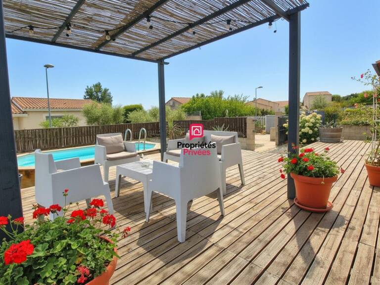 Maison 3 chambres 92 m² de plain pied avec piscine à Vacquieres — photo 1