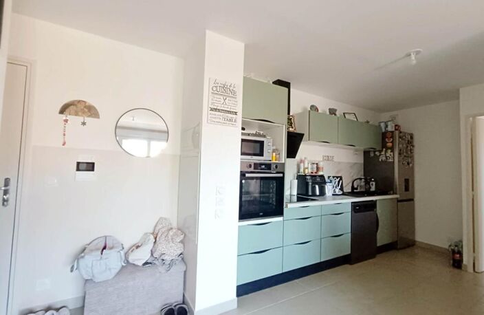 Appartement Miramas 3 pièce(s) avec TERRASSE et Place de parking couverte — photo 4