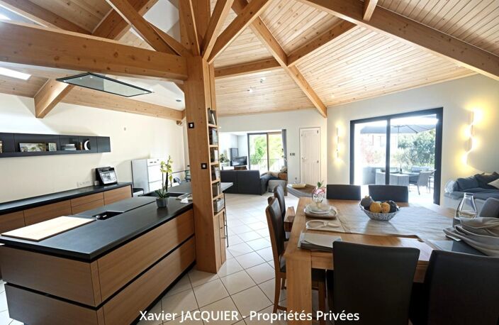 Maison - 7 pièces - 168 m² - Centre bourg — photo 3