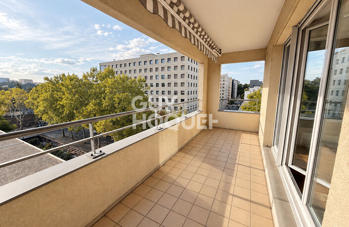 T3 Meublé avec balcon et garage - Tête d'Or — photo 4